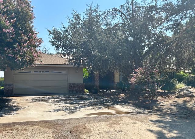 10658 S  Fruit Ave, Fresno, CA 93706