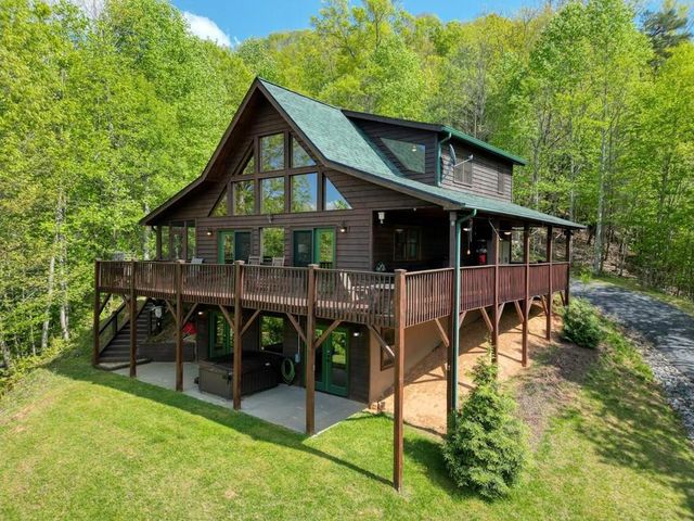 249 Buck Ridge Drive, Murphy, NC 28906