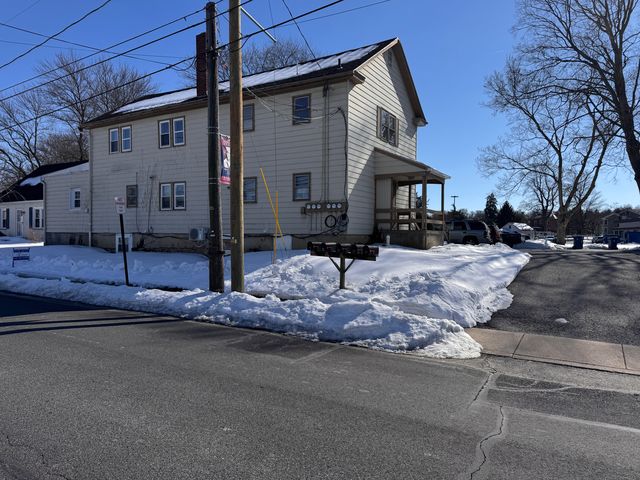 114 E  Hoover St #1, Mountville, PA 17554
