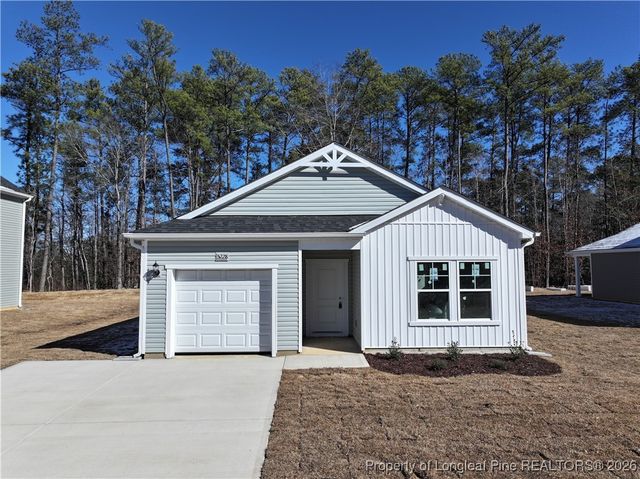 5228 Tyndall Dr, Sanford, NC 27330