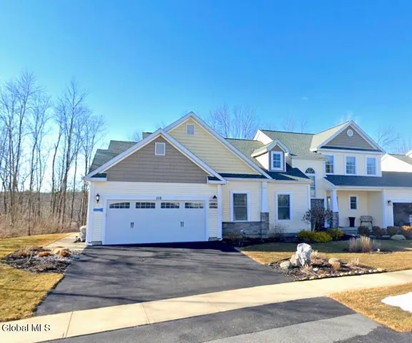 63 Lancaster Court, Ballston Lake, NY 12019