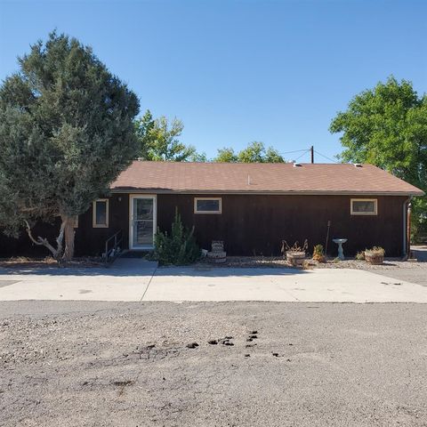 320 1/2 Howell Ave, Worland, WY 82401