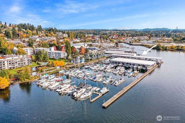 6155 NE 175th Street #110, Kenmore, WA 98028