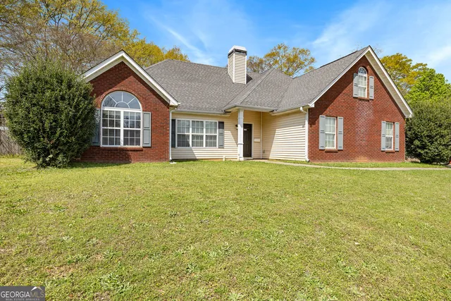 125 Pecan Ct, Fayetteville, GA 30215