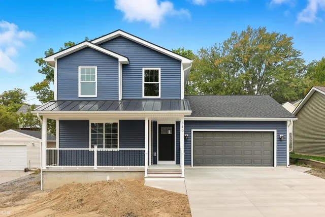 310 S  6th St, Saint Clair, MI 48079