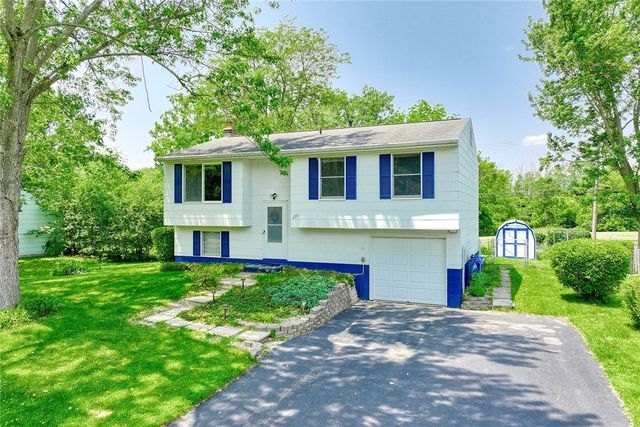 235 Vollmer Pkwy, Rochester, NY 14623