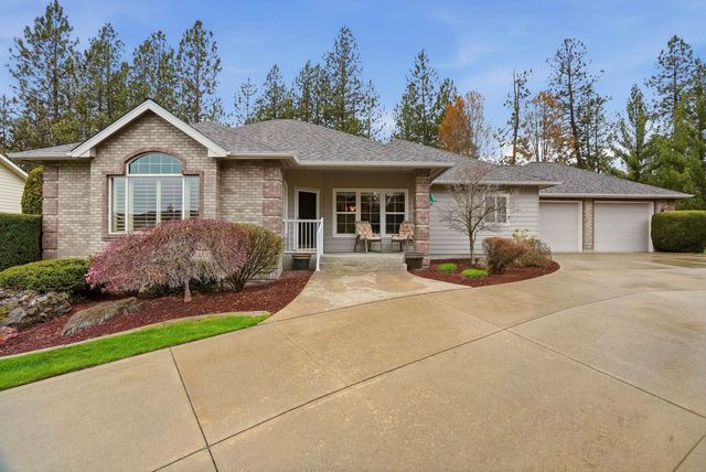7015 N  East Bluff Ct, Spokane, WA 99208