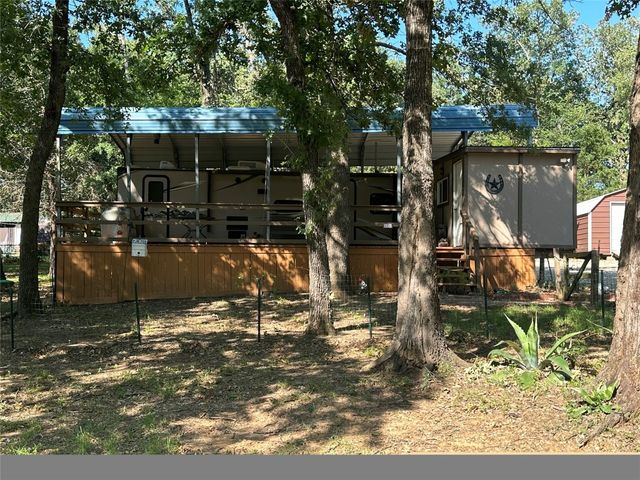 364 Brandywine Ave, Streetman, TX 75859