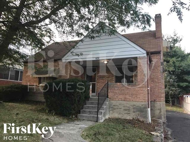1494 Clovernoll Dr, Cincinnati, OH 45231