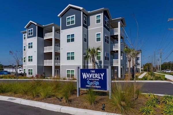 1015 Lake Forest Blvd #3-401, Winter Haven, FL 33884