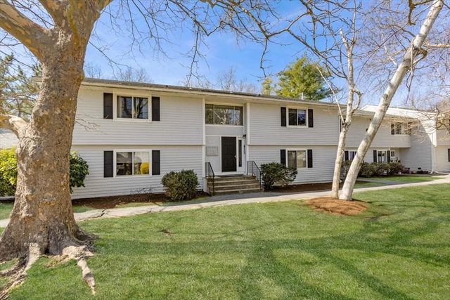 21-21B Beals Cove Rd, Hingham, MA 02043