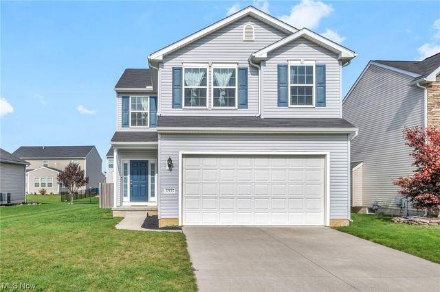 37555 Tail Feather Dr, North Ridgeville, OH 44039