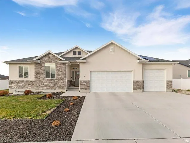 293 E  Bedford Dr, Stansbury Park, UT 84074