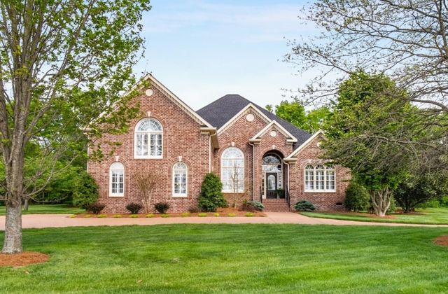 1215 Concord Hunt Dr, Brentwood, TN 37027