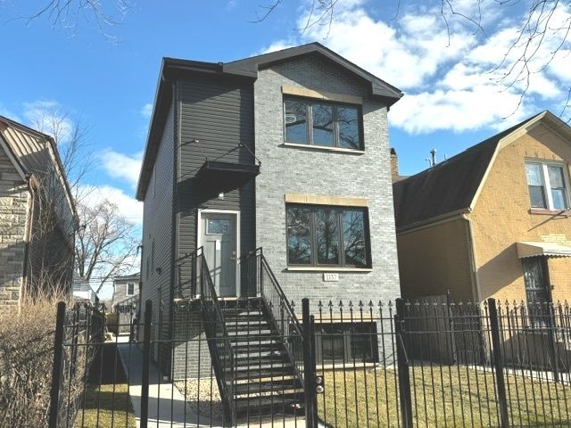 1124 N  Kedvale Ave, Chicago, IL 60651