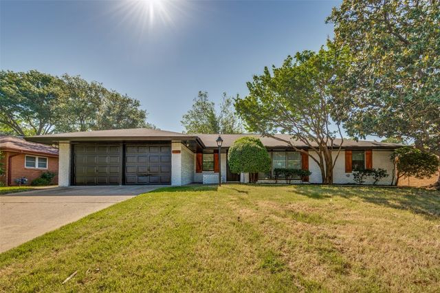 5701 Wessex Ave, Fort Worth, TX 76133