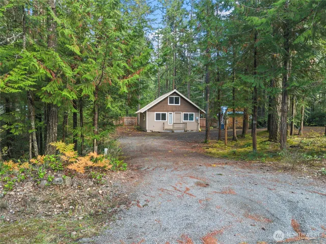71 N Hamma Hamma Drive E, Hoodsport, WA 98548