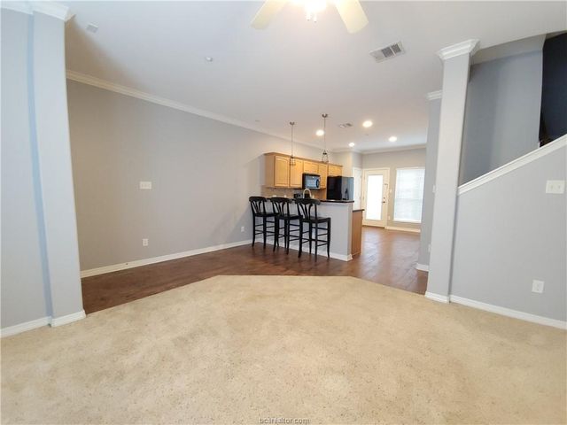 305 Holleman Dr   E  #802, College Station, TX 77840
