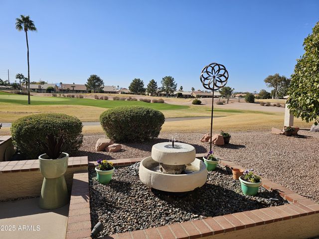 5902 S  Amberwood Dr, Chandler, AZ 85248