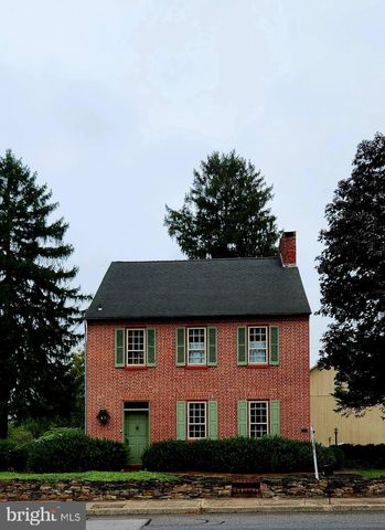 206 E  King St, East Berlin, PA 17316