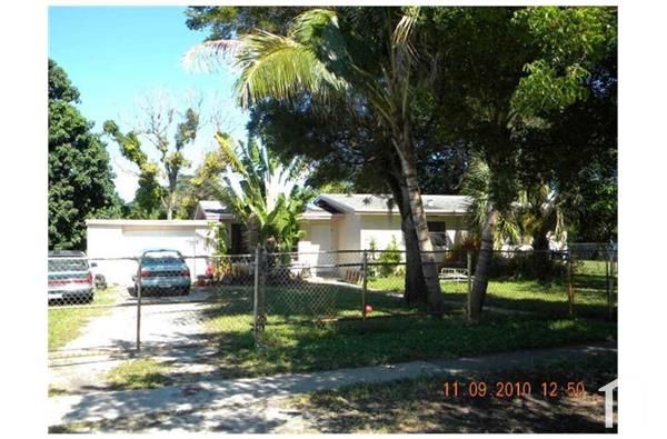 1243 NW 14th Ct, Fort Lauderdale, FL 33311