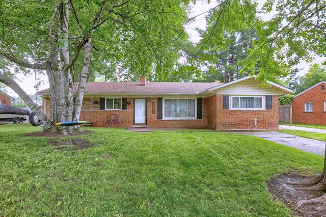 34625 Joel St, Chesterfield, MI 48047