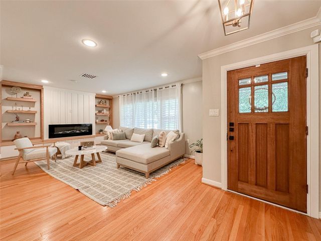 3107 Broadmead Dr, Houston, TX 77025