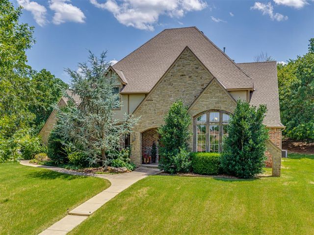 1956 Ella Ct, Edmond, OK 73034
