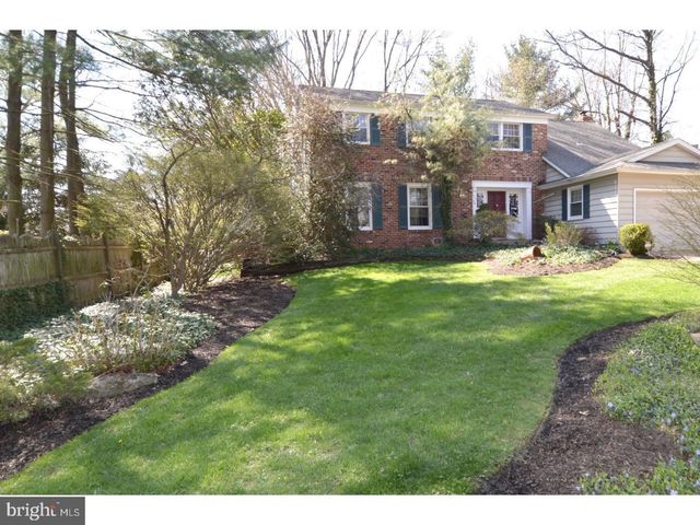 424 Doral Dr, Cherry Hill, NJ 08003