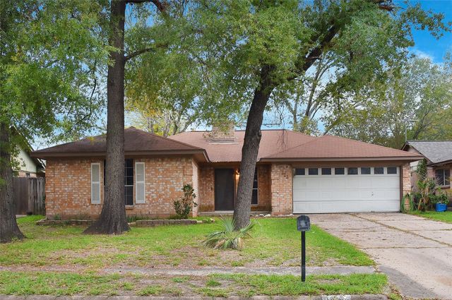 323 Edgeton Ct, Houston, TX 77015