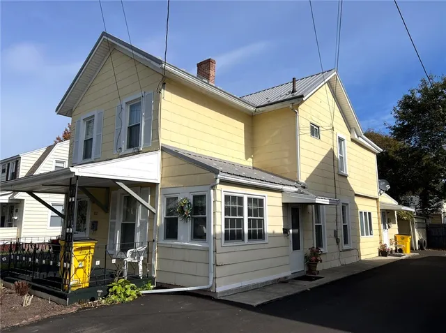 912 Magee St, Elmira, NY 14901