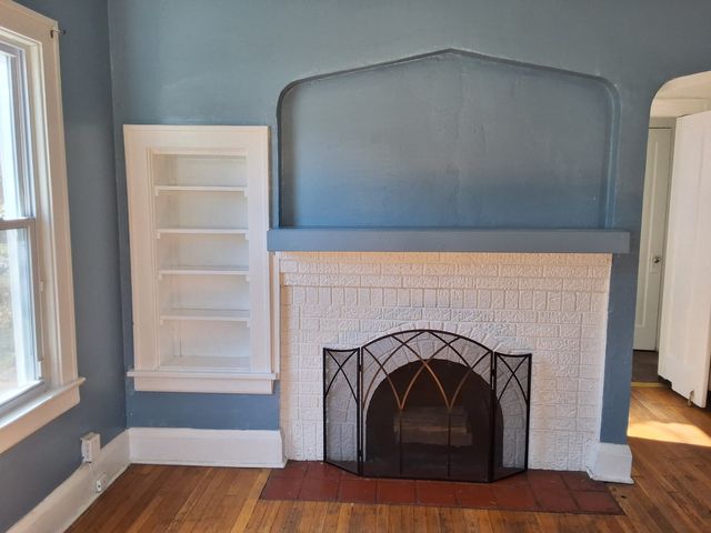 1574 S  Taylor Rd, Cleveland Heights, OH 44118