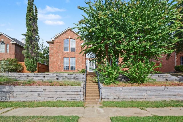 2406 Manchester Dr, Carrollton, TX 75006
