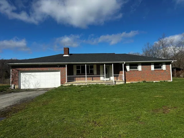 1200 Egeria Rd, Odd, WV 25902