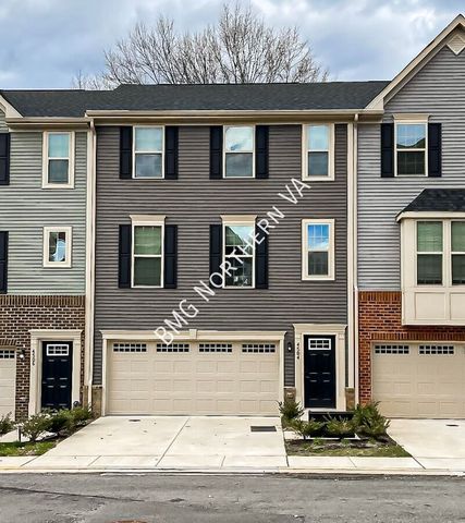 4504 Joseph Bristow Ln, Annandale, VA 22003