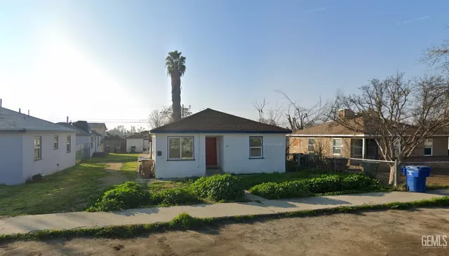 411 Lincoln Ave, Bakersfield, CA 93308