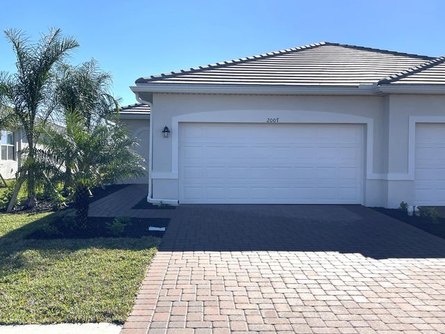 2007 Vermont Ln, Naples, FL 34120