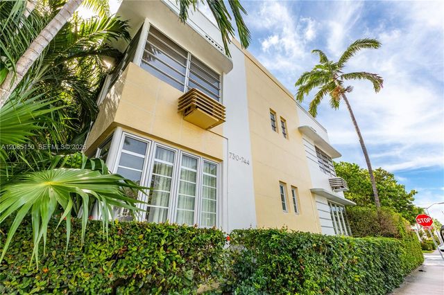 742 10th St #209, Miami Beach, FL 33139
