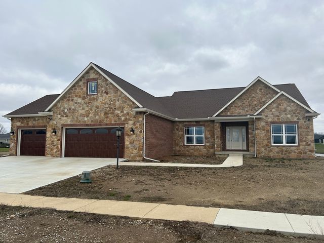 3020 Beringer Cir, Urbana, IL 61802