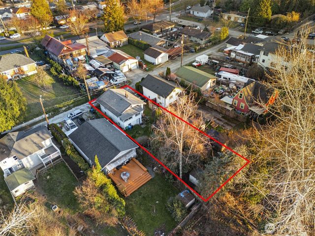 8434 34th Avenue S, Seattle, WA 98118