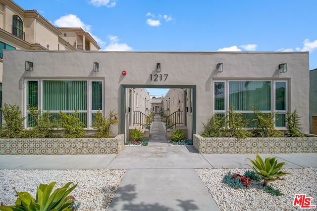 1217 9th St   #1, Santa Monica, CA 90401