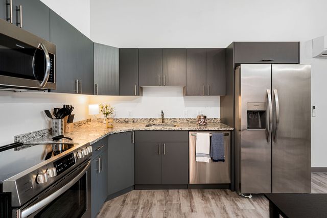 300 Penn St #207, Pennsburg, PA 18073
