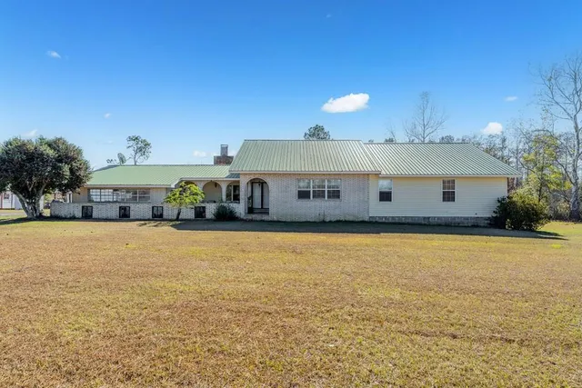 559 McCall Rd, Denton, GA 31532