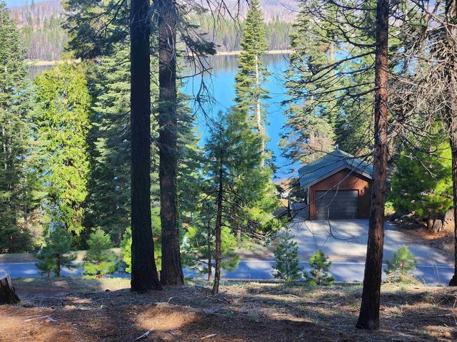 124 Lake Almanor West Dr, Chester, CA 96020
