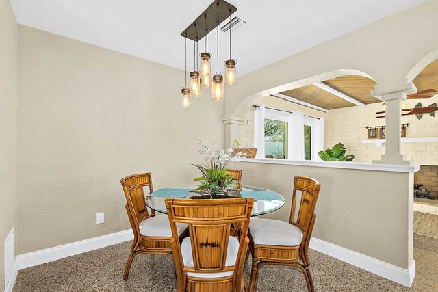 28 Briggs Dr, Ormond Beach, FL 32176