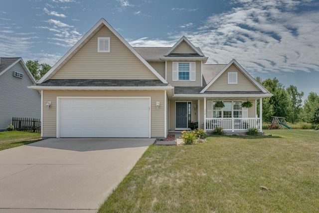 248 Fort Dr, Neenah, WI 54956