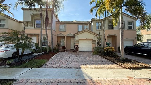 4735 SW 164th Ave, Hollywood, FL 33027