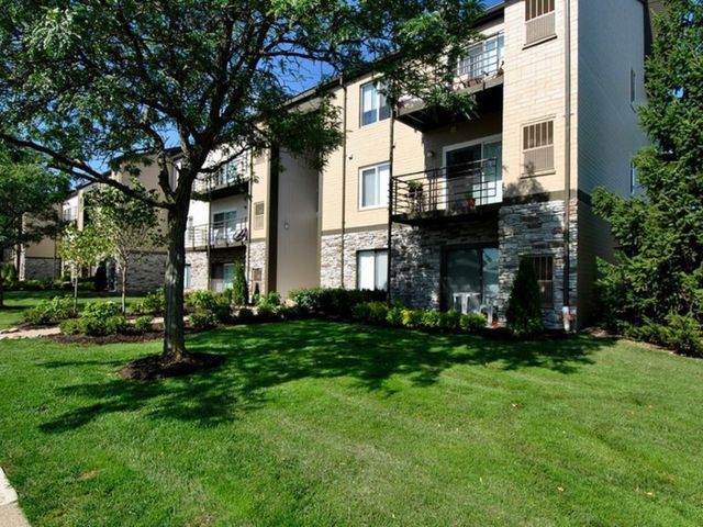 3000 Signature Blvd #e147ae6ba, Ann Arbor, MI 48103