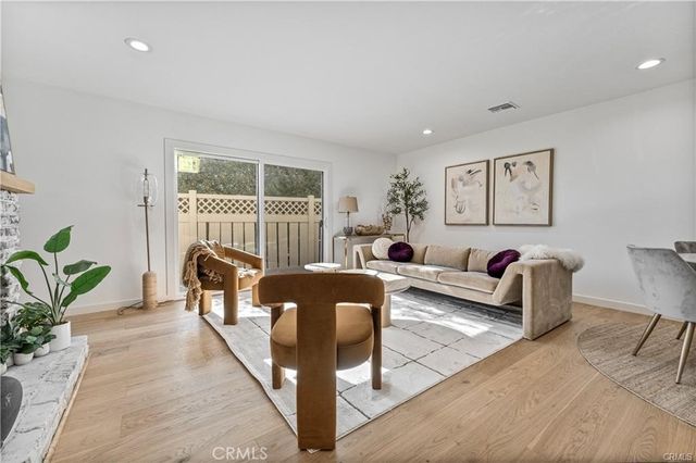 4365 McLaughlin Ave #25, Los Angeles, CA 90066