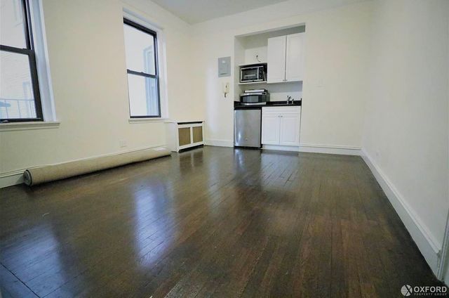 22 W  77th St #2/8, New York, NY 10024